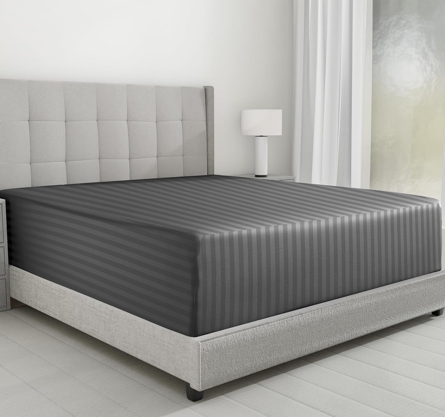 California Design Den Luxurious King Size Fitted Sheet Only - 100% Cotton, 600 Thread Count Sateen, Soft Deep Pocket Bottom Fitted Sheet, Premium-Feel Bedding, Featuring Foot Side Indicator - White