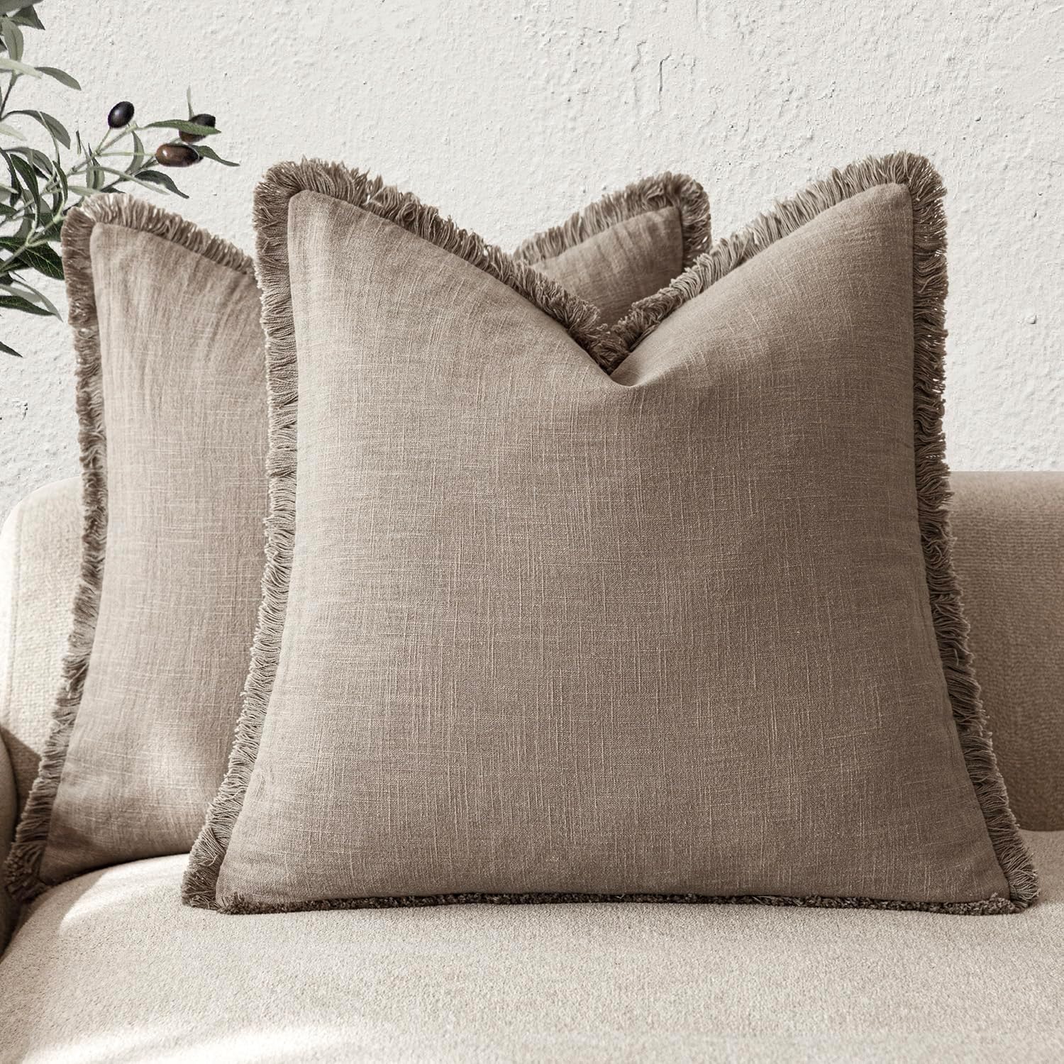Foindtower Set of 2 Decorative Linen Fringe Throw Pillow Covers Cozy Boho Farmhouse Cushion Cover with Tassels Soft Accent Pillowcase for Couch Sofa Bed Living Room Home Decor, 26×26 Inch, Light Brown