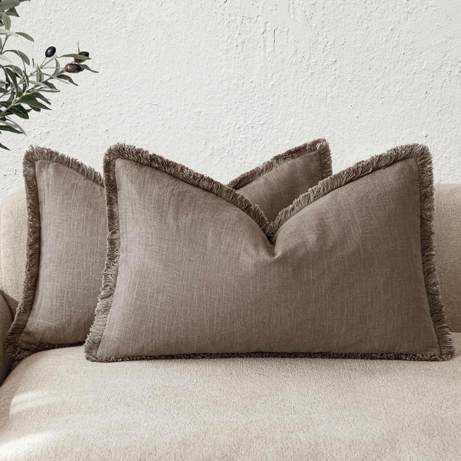 Foindtower Set of 2 Decorative Linen Fringe Throw Pillow Covers Cozy Boho Farmhouse Cushion Cover with Tassels Soft Accent Pillowcase for Couch Sofa Bed Living Room Home Decor, 26×26 Inch, Light Brown