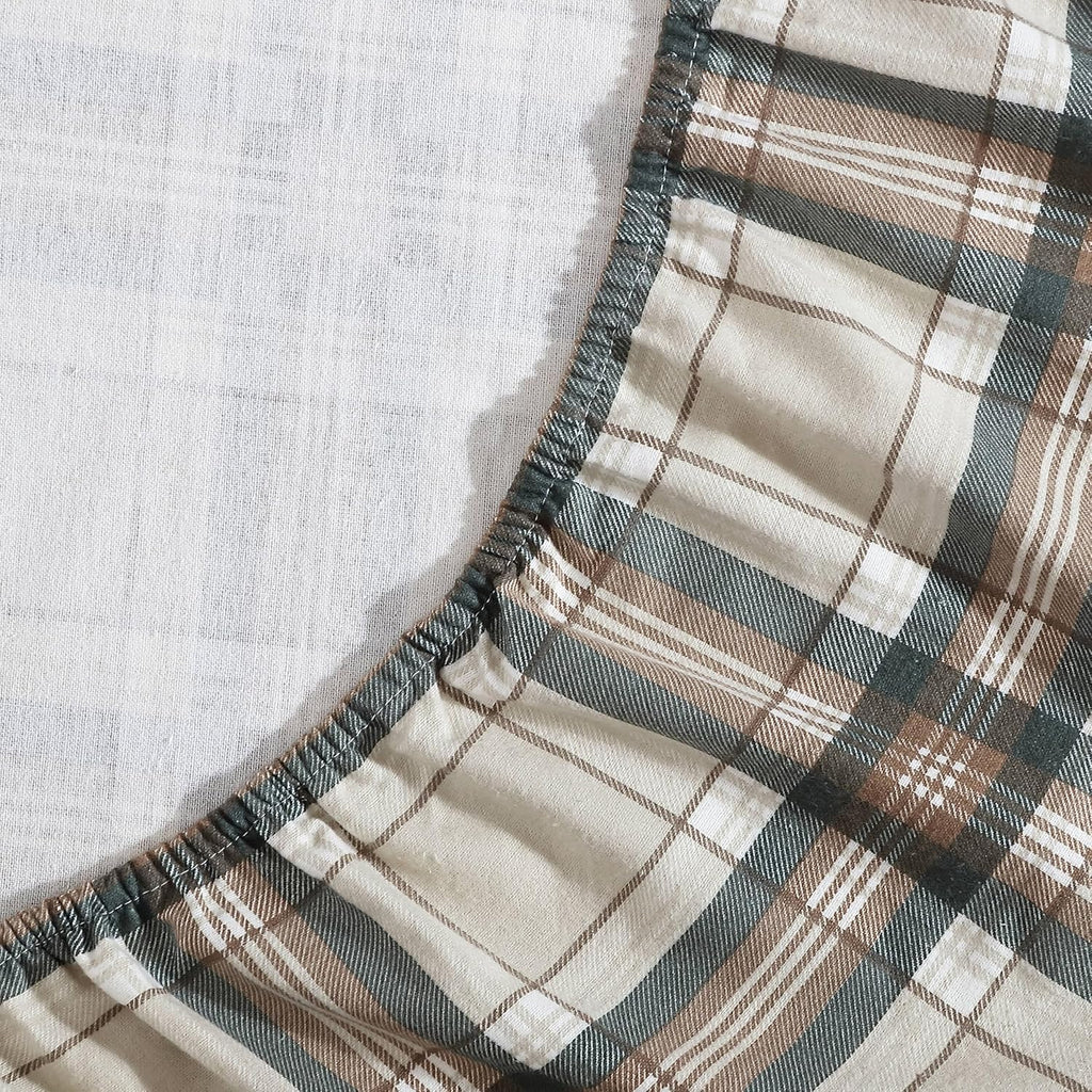 Eddie Bauer - Flannel Sheets Queen Size, Anti-Pilling & Wrinkle Resistant Cotton, Touchably Soft for All-Season Comfort - Bed Sheets with Matching Pillowcases & Fitted Sheet (Edgewood Plaid Green)